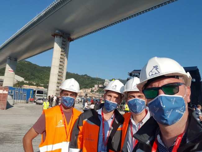 FOTO GRUPPO MARAZZATO PONTE DI GENOVA