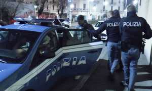 arresto auto notte polizia