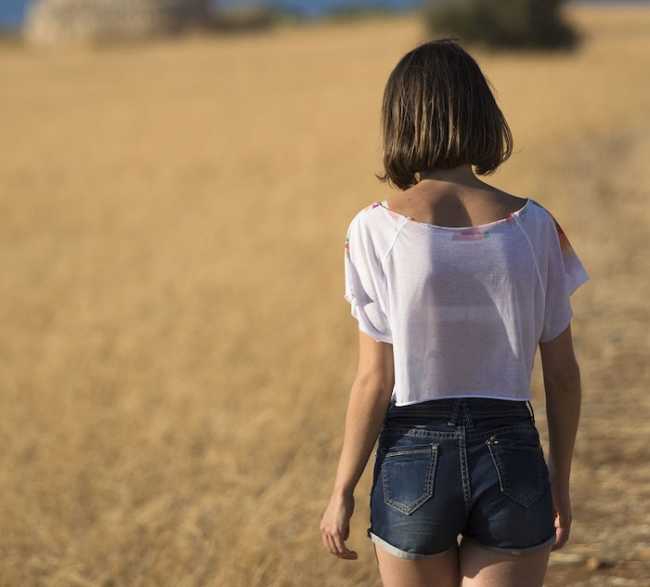 girl 5014063 1280