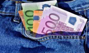 money 3115984 640
