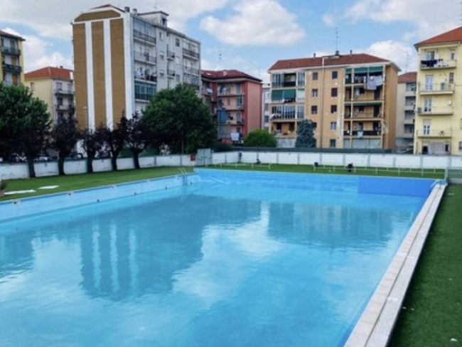 piscina vercelli