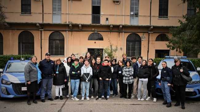 polizia istituto ferrari progetto unicef