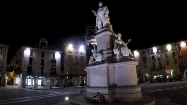 vercelli piazza cavour