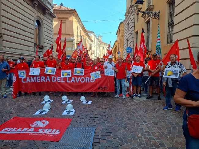 vercelli protesta morti sul lavoro