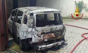 vigili del fuoco auto biella