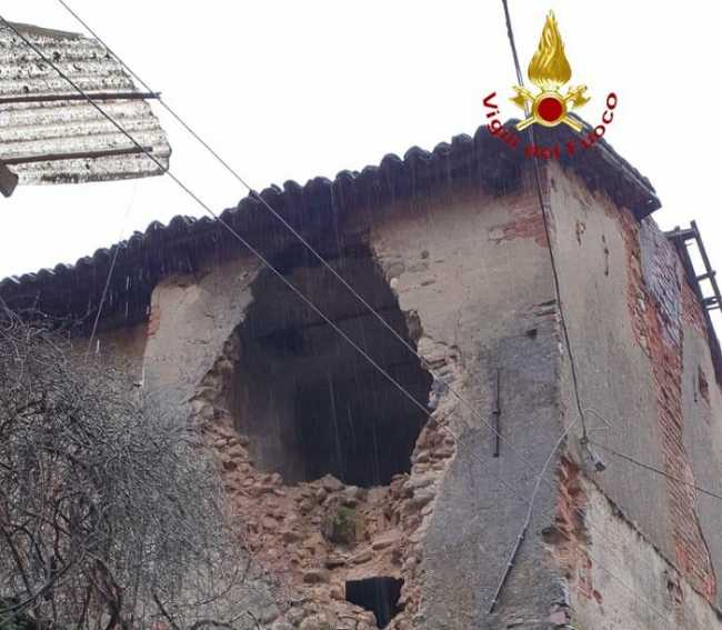 vigili del fuoco cedimento moncrivello