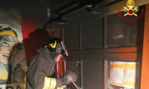 vigili del fuoco incendio pub scopello