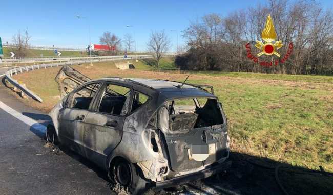 vigili del fuoco incidente bretella A4 A26