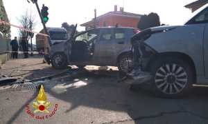 vigili del fuoco incidente semaforo