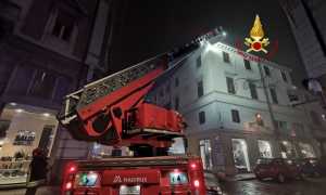 vigili del fuoco vercelli tegole