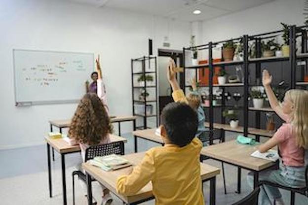 Borgomanero, aperte iscrizioni ad alcuni servizi per l'anno scolastico 2026/2027