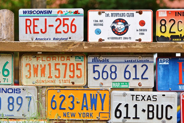 license plate 2438210 640
