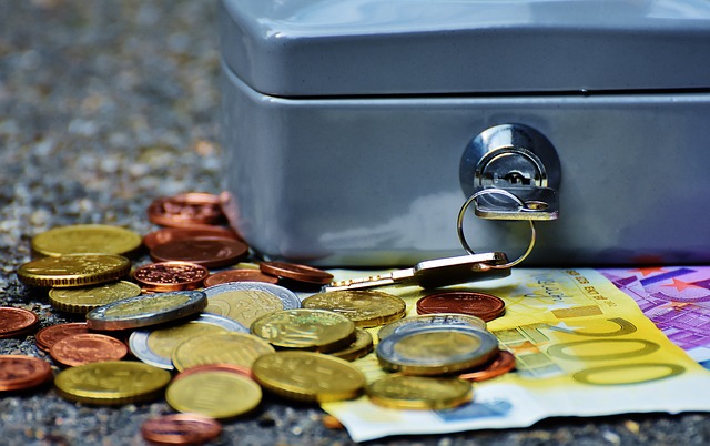 cashbox 1642988 640
