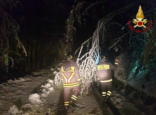 vigili del fuoco neve cravagliana